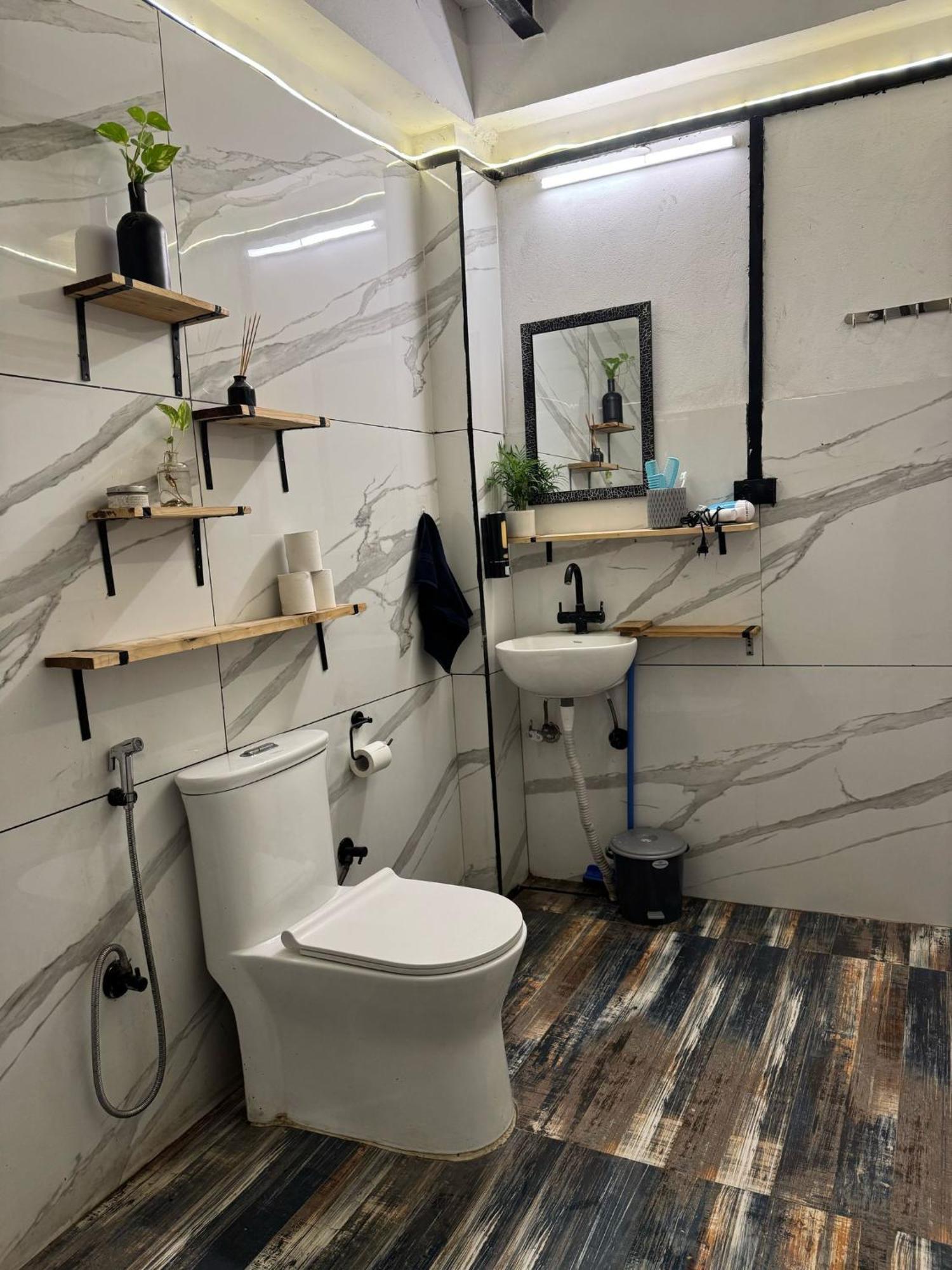 The Nirvana Nest Gurgaon Ngoại thất bức ảnh